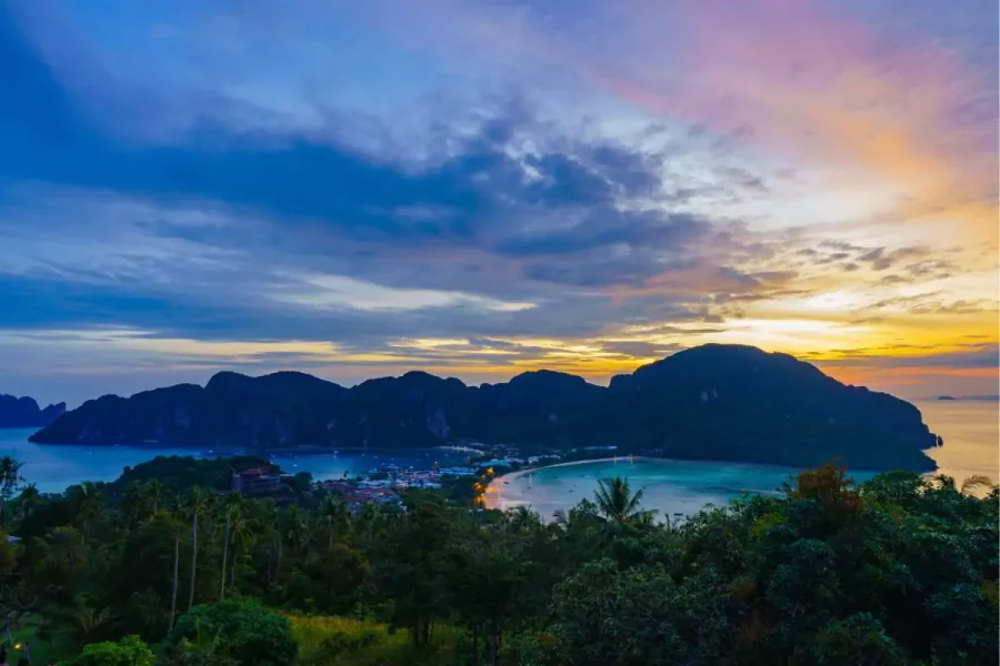 Phi Phi Island Tour Phuket & Sunset Maiton By Speed Catamaran- Ferry/Yacht