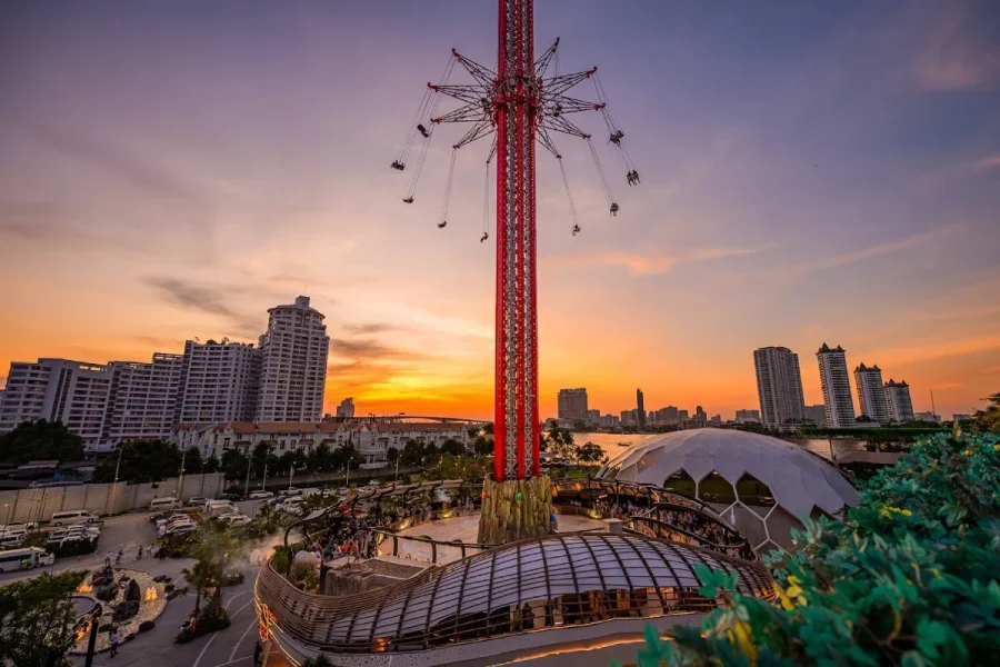 135-metre giant swing at Sky Flyers Bangkok
