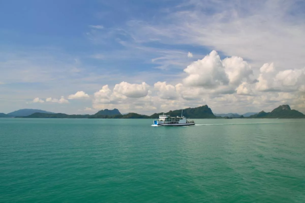 One Day Trip Angthong National Marine Park