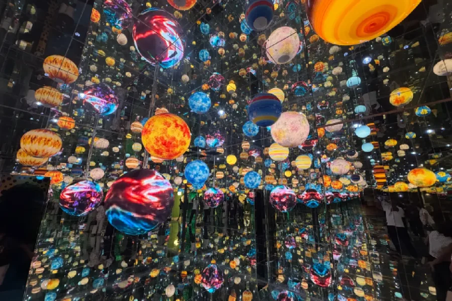 720-degree Space-Time Tunnel at Space and Time Cube Pattaya