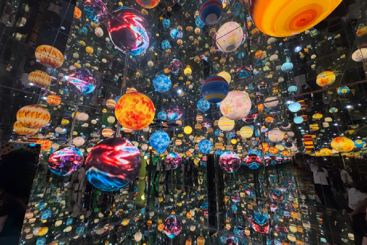 720-degree Space-Time Tunnel at Space and Time Cube Pattaya